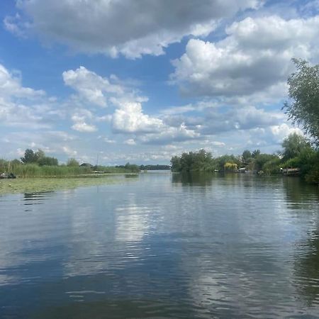 فندق La Mare Houseboat Nederhorst den Berg المظهر الخارجي الصورة