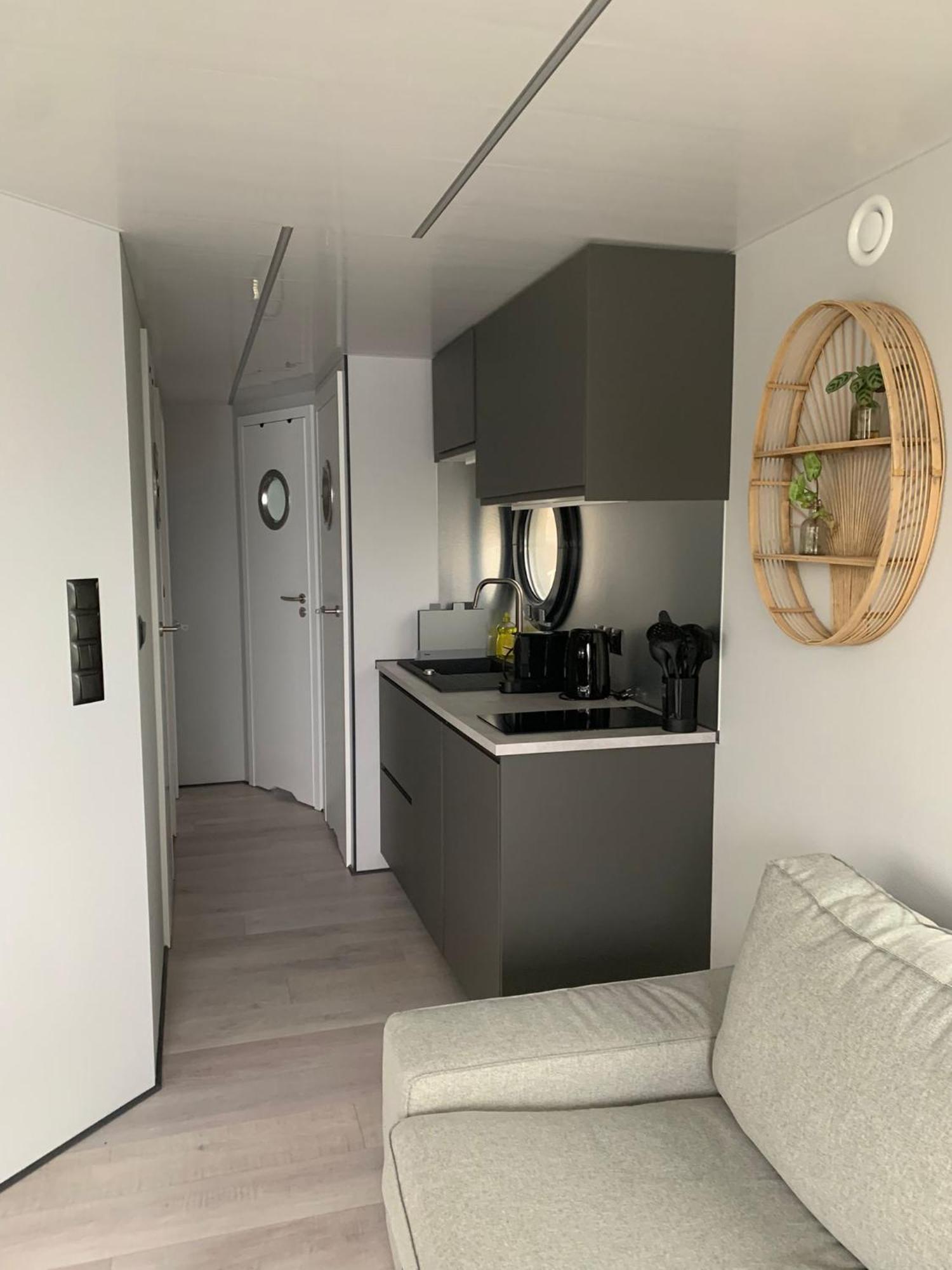 فندق La Mare Houseboat Nederhorst den Berg المظهر الخارجي الصورة